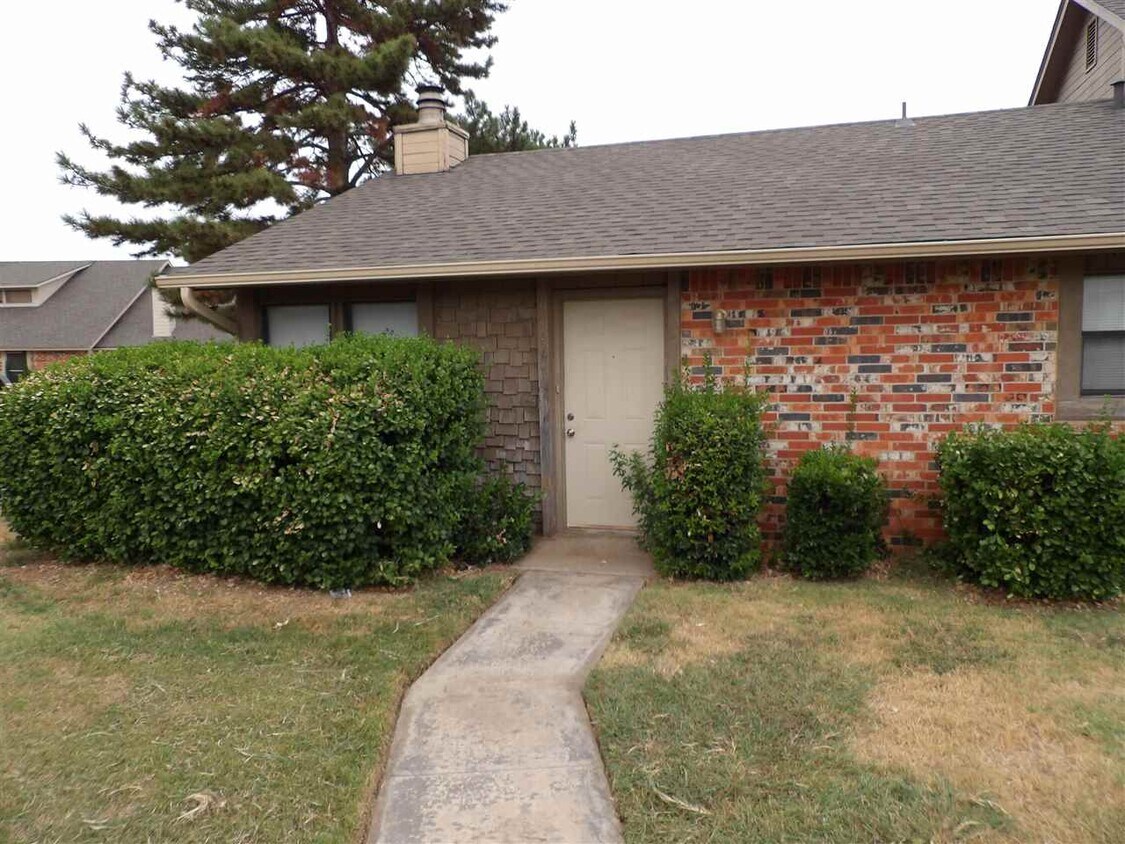 Primary Photo - 6806 NW Willow Springs Dr