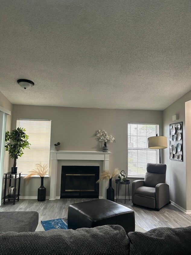 Building Photo - 643 Crows Nest Ct