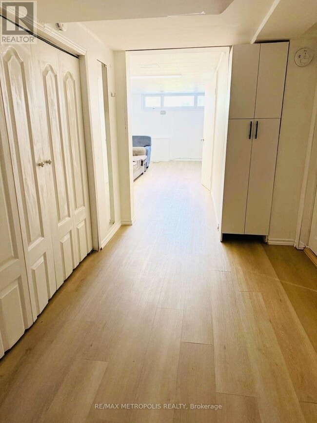 Building Photo - 11 Rambler Pl