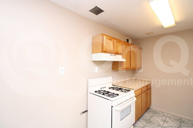 Foto del edificio - 2417 N 20th Dr