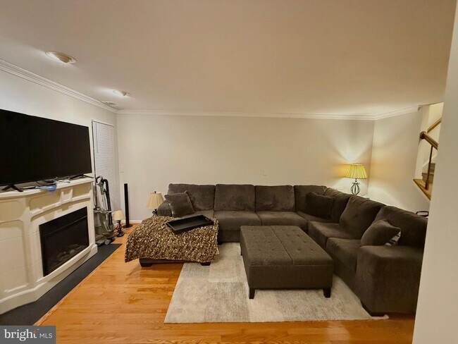 Foto del edificio - 212 Nottingham Ct