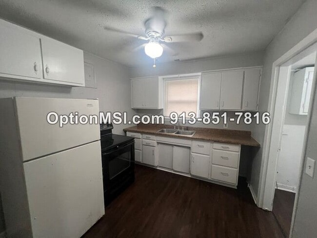 Building Photo - Affordable Bungalow in Independence!