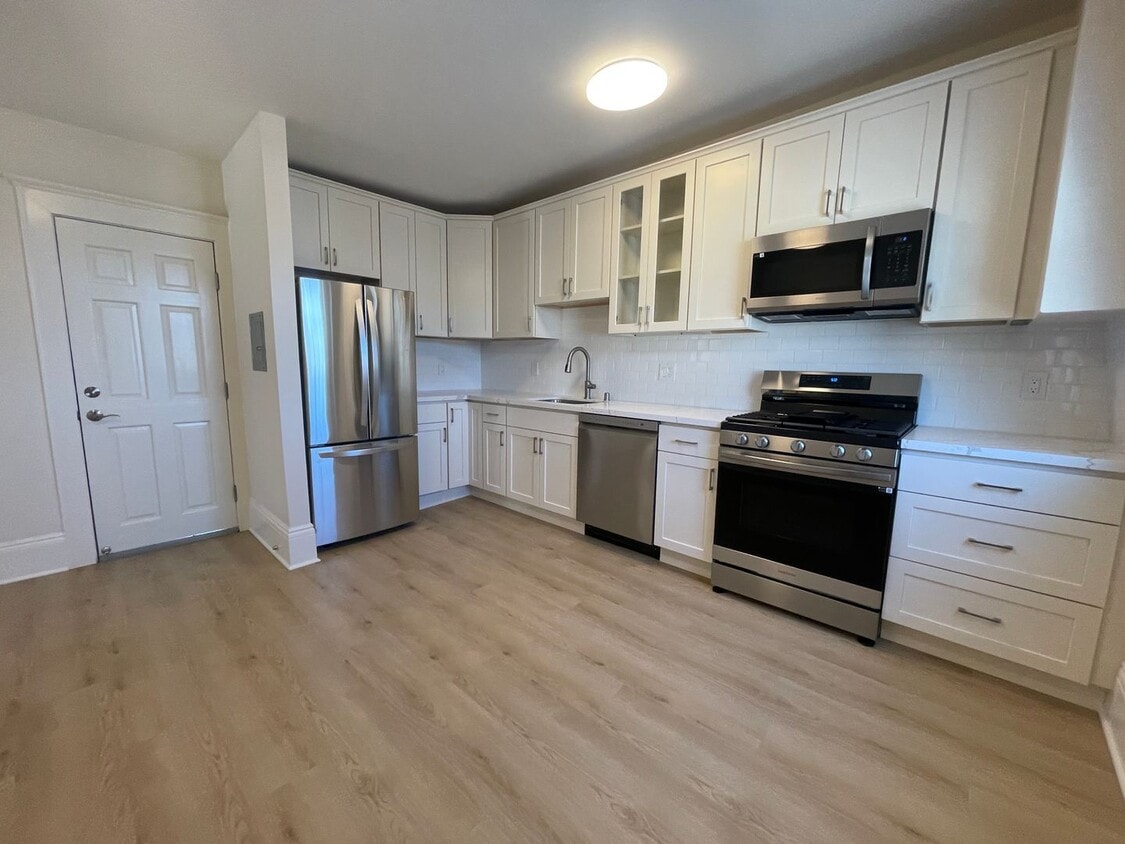 Photo - 1367 Grant Avenue-5