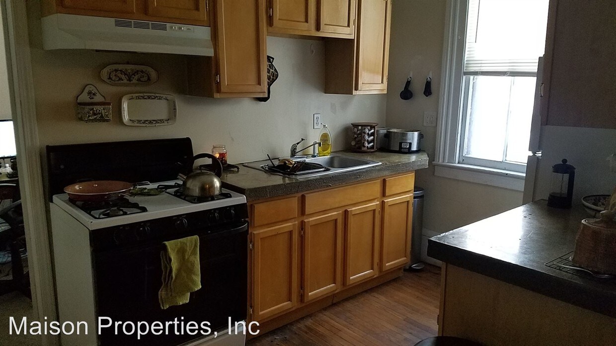 Primary Photo - 247 Meigs St