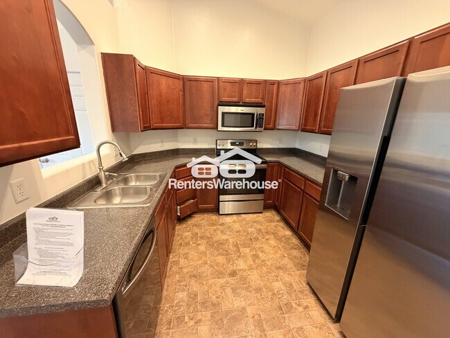 Building Photo - 147 W Spring Hill Way
