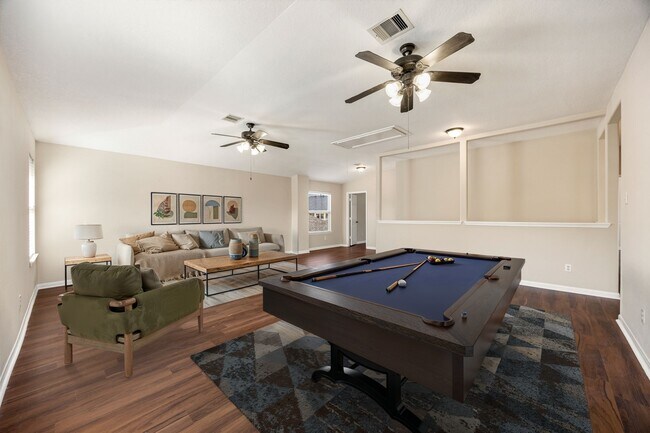 Foto del edificio - 10427 Lyndon Meadows Dr