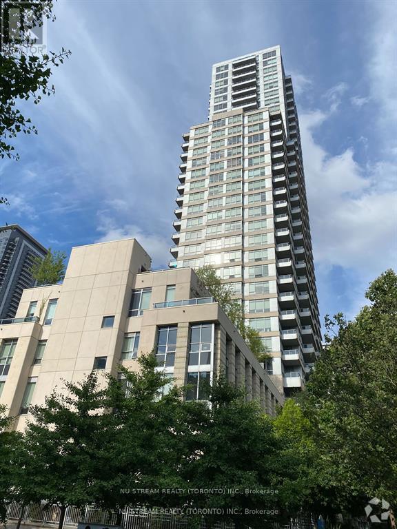 Building Photo - 500-500 Sherbourne St