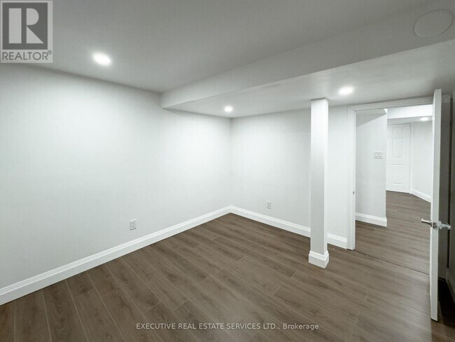 Building Photo - 41 Porteous Cir