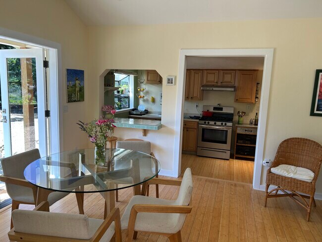 cocina lvn habitación - 8360 Medved Ln