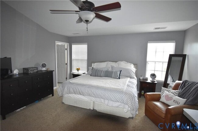 Building Photo - 8173 Creekside Village Dr