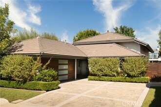 Building Photo - 1465 Eastwind Cir