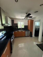 Building Photo - 4411 NE 15th Way