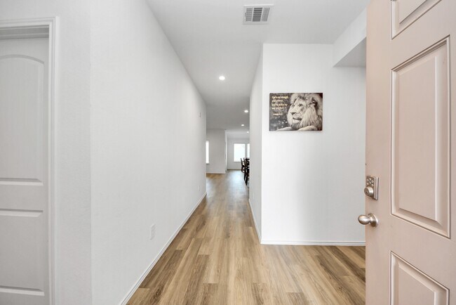 Foto del edificio - 21227 Sunnyridge Wy