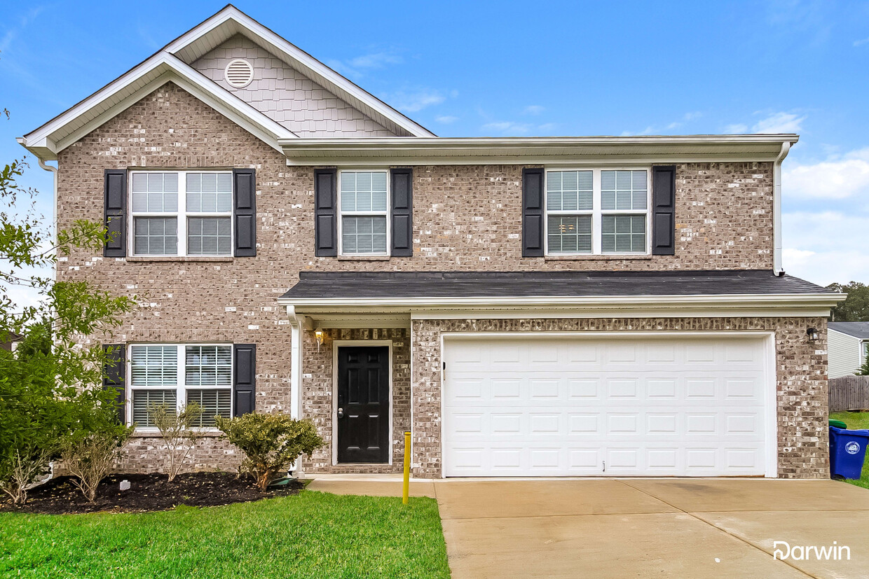 Foto principal - 1945 Pleasant Walk, Lithonia, GA 30058