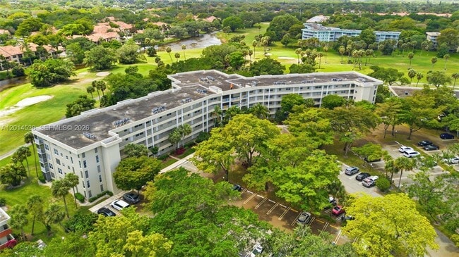 Building Photo - 821 Cypress Blvd