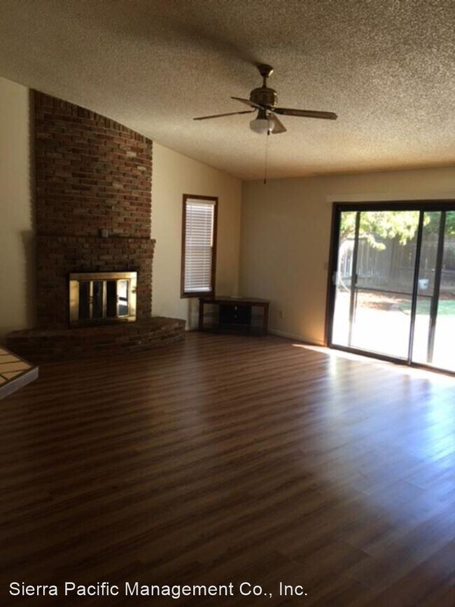 Building Photo - 3 br, 2 bath House - 1207 Willow Creek Drive