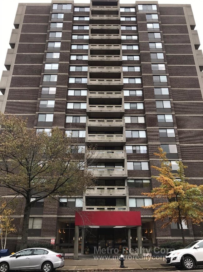Building Photo - 1501 Beacon St