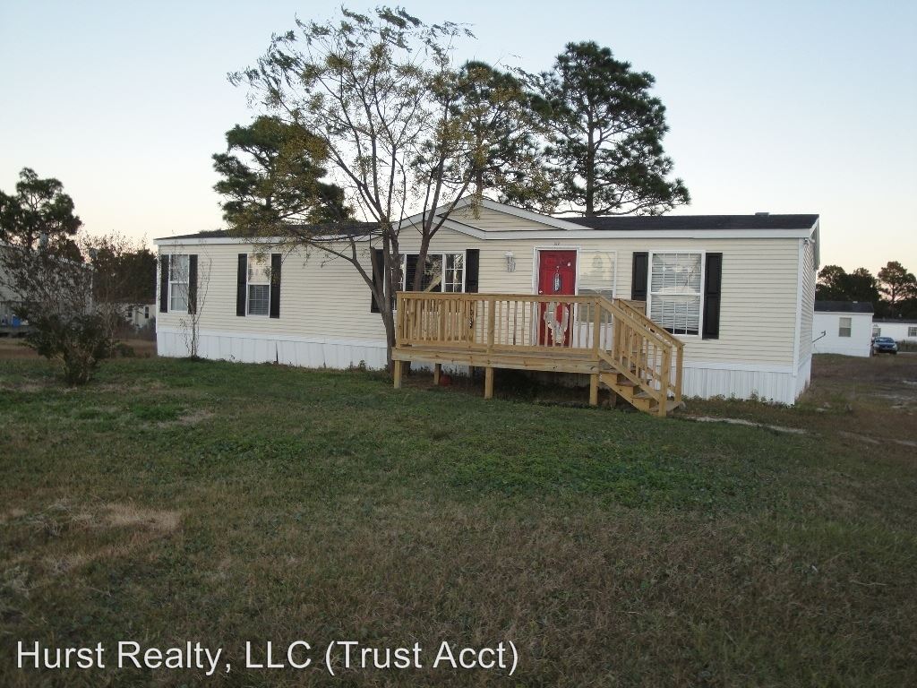Primary Photo - 312 N Winchester Ln