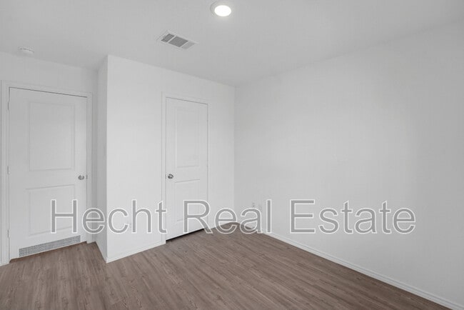 Building Photo - 10742 Hernando Ct