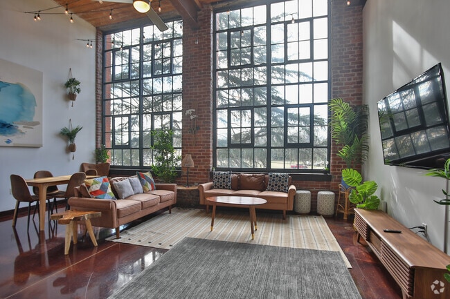 Building Photo - Mayfair Lofts