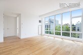Primary Photo - 110 Green St