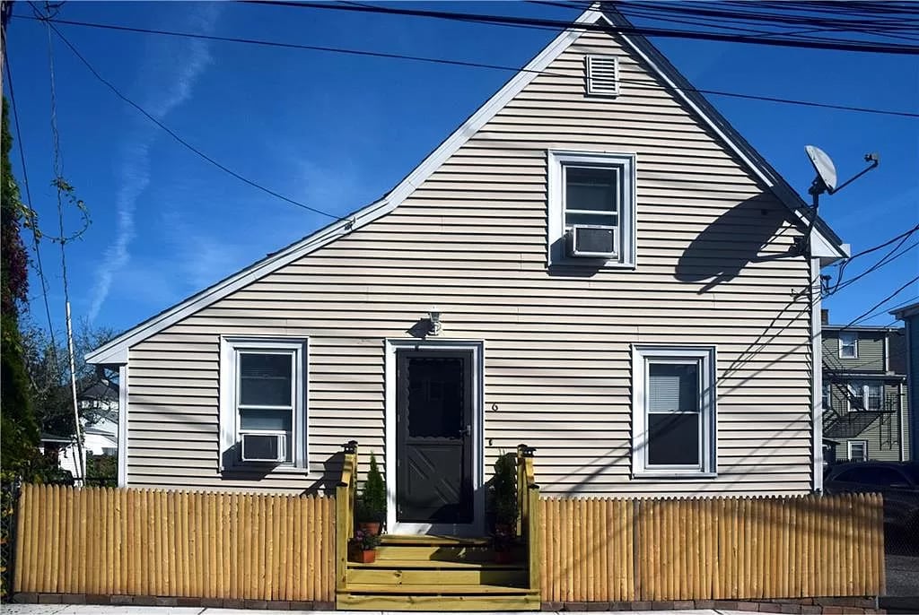 Front - 6 Ryan Ave