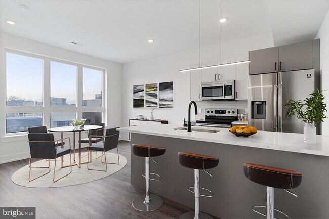 Foto del edificio - 1723 Ridge Ave