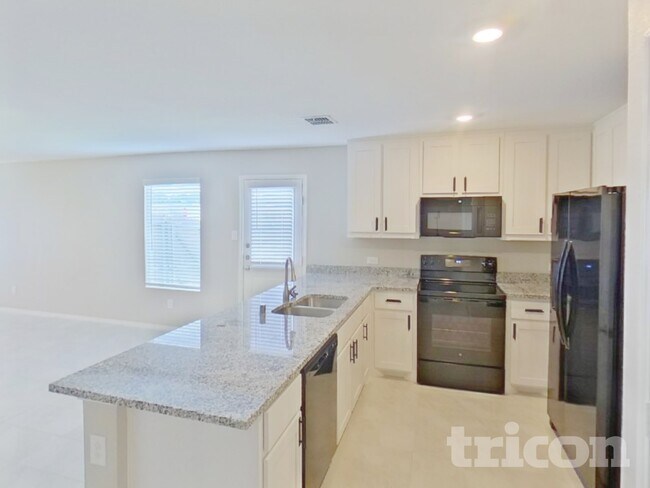 Foto del edificio - 6445 Middlebury Dr