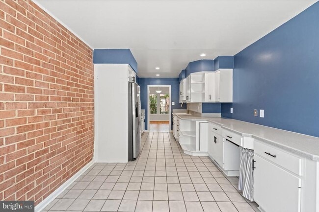 Building Photo - 1026 N Pelham St