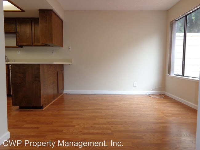 Building Photo - 2 br, 1.5 bath House - 2871 Ceekay Court