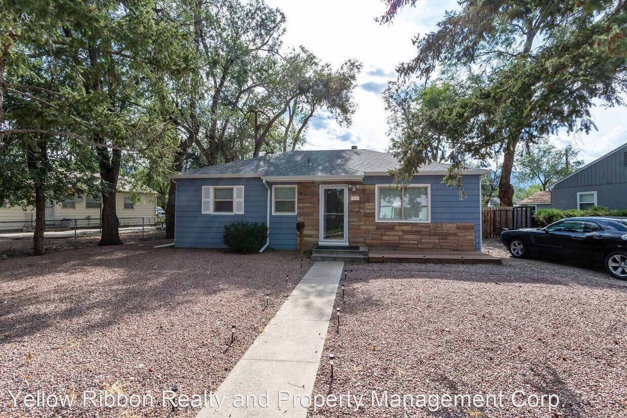 3 br, 1 bath House 529 Lynn Ave House for Rent in Colorado Springs
