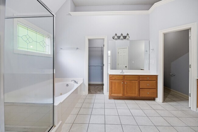 Foto del edificio - 9143 Raspberry Ln