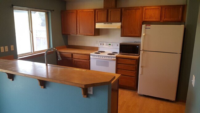 Building Photo - 3 br, 2 bath House - 2202 N Brookfield Street