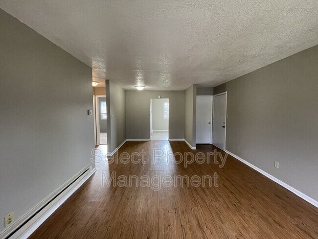Building Photo - 6312 Nina Dr