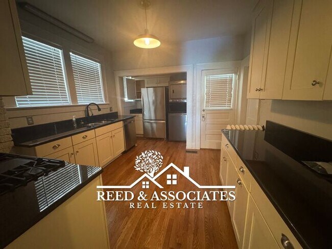 Foto del edificio - Spacious: 3 Bedroom in Colonial - Yorkshire!