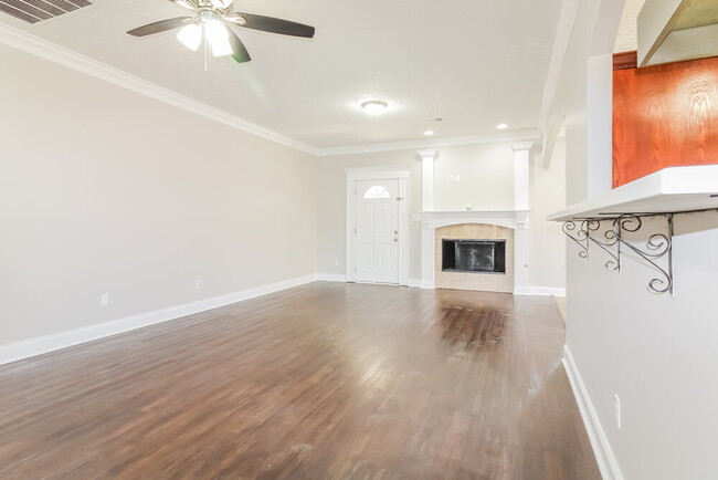 Building Photo - 7303 Peppermill Ln