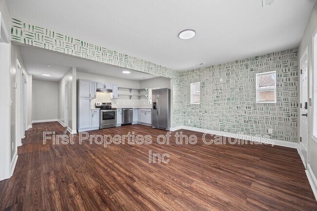 Foto del edificio - 1235 Bradford Heights Rd