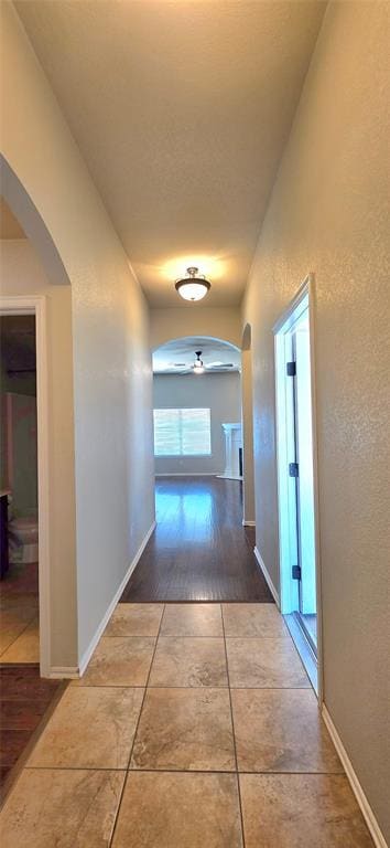 Building Photo - 913 Desert Trail