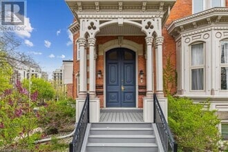 Building Photo - 46 Herkimer St
