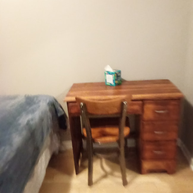 Foto del edificio - 1031 College St N