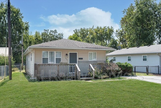 Building Photo - 843 E Berwyn St