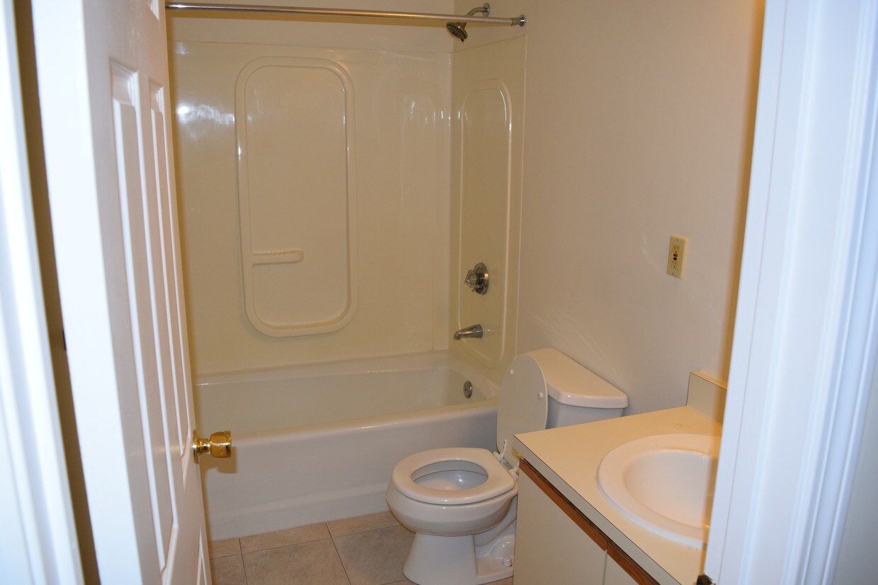 baño completo - 193 Camp St