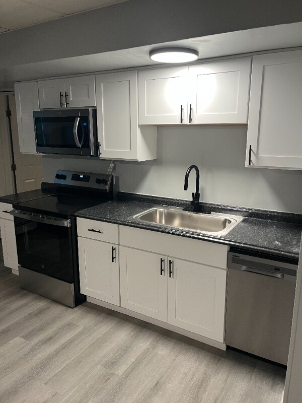 Building Photo - 504 North Ave