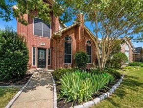 Building Photo - 7900 Squire Ln