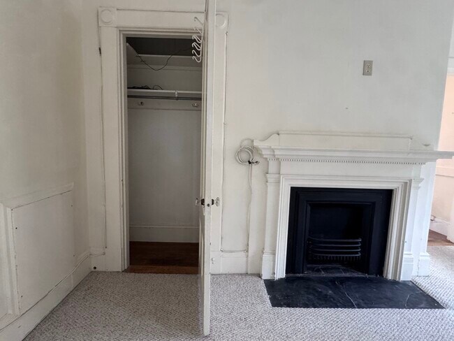 Foto del edificio - 83 Longwood Ave