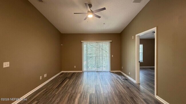 Foto del edificio - 3610 Kirkpatrick Cir