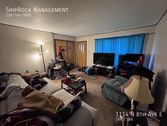 Foto del edificio - 1114 N 8th Ave E