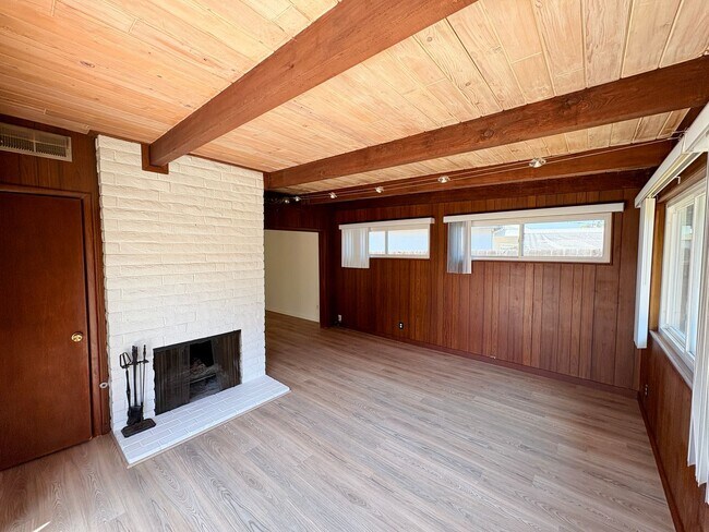 Foto del edificio - Single Story Home In The Heart of Clairemont