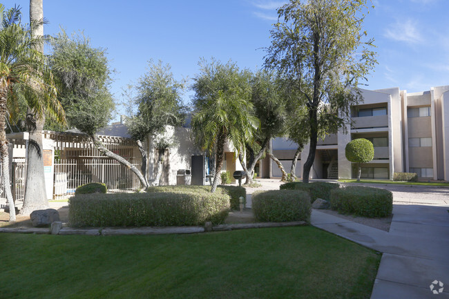 Exterior - Dartmoor Apartments