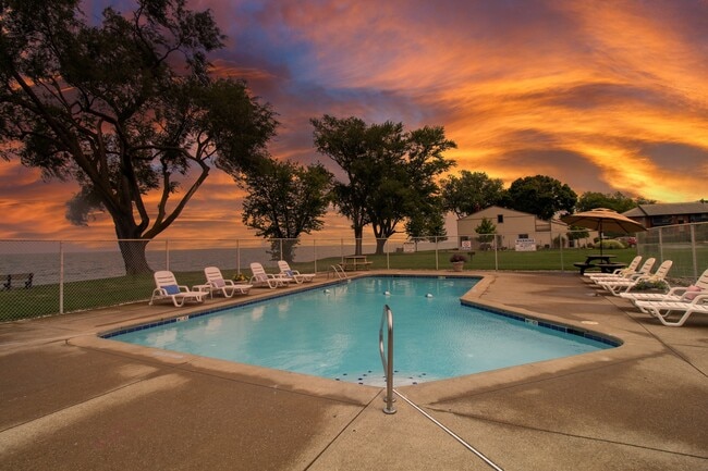 Building Photo - The Shore Club